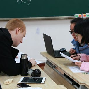 语朵留学——激发学员学习兴趣，循序渐进地提高听说读写综合能力