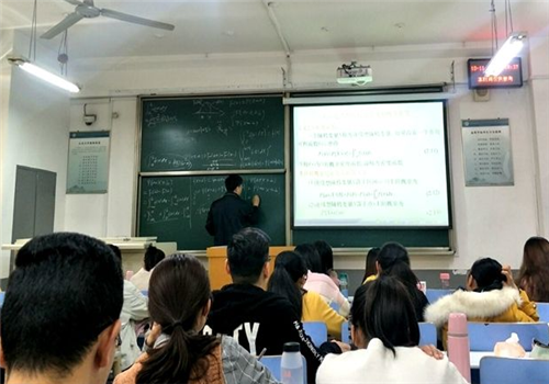 绿洲英语课堂——以英语教育为特色、中小学多学科并重的教学模式