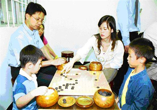 儿童棋院——培养习惯、开发智力、快乐学棋