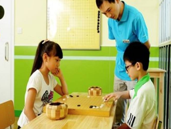 弈学园少儿围棋——拥有专业、经验丰富的教师团队