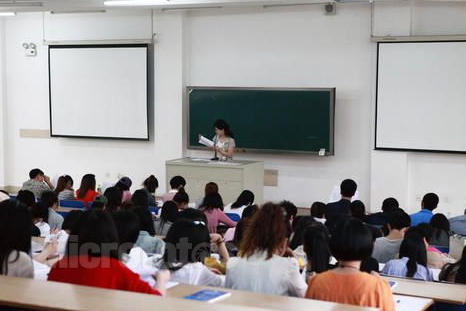 励志教育——通过教育激励，我们让学生对教育目标产生信念