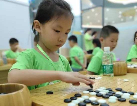 弈学园少儿围棋——拥有专业、经验丰富的教师团队