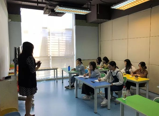 飞鸿教育——集幼儿小学、初中、高中各年级各科辅导于一体