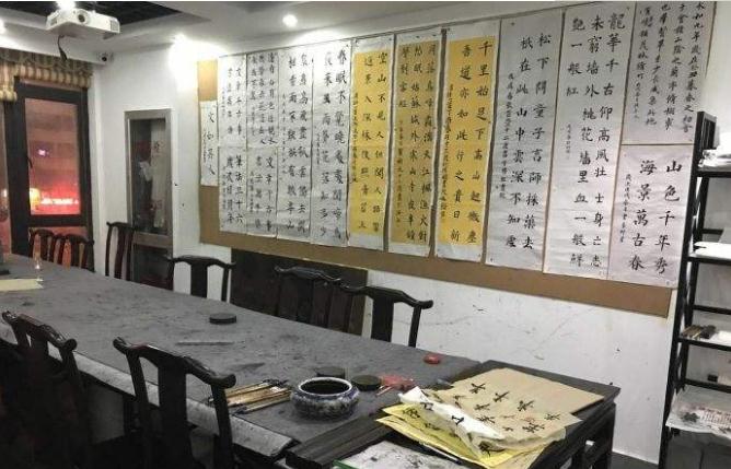 子闻轩书画棋——一对一辅导教学,全面提升学员的综合素质