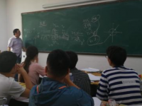 显哥数学——采用“线上直播+线下辅导”的双师模式